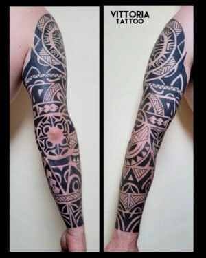 BRAS STYLE MAORI GUÉRI Freehand-vittoriatattoo