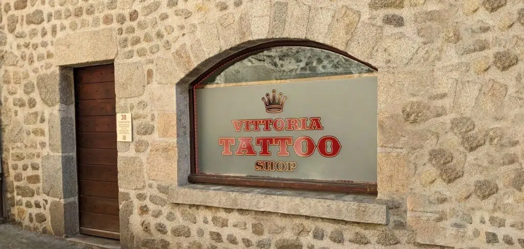 Studio Tattoo Vittoria à Aubusson Studio Tattoo Aubusson-Vittoriatattooshop